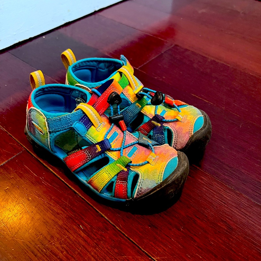 KEEN tie dye Seacamp 2 CNX Closed Toe Sandals